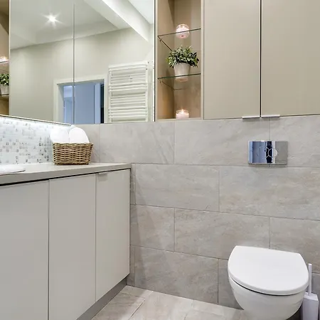 Elite Kwartal Kamienic Apartment *